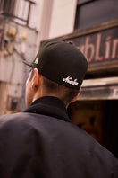 59FIFTY クラシックロゴ ブラック × ホワイト - 14525213 - 700 | NEW ERA ニューエラ公式オンラインストア