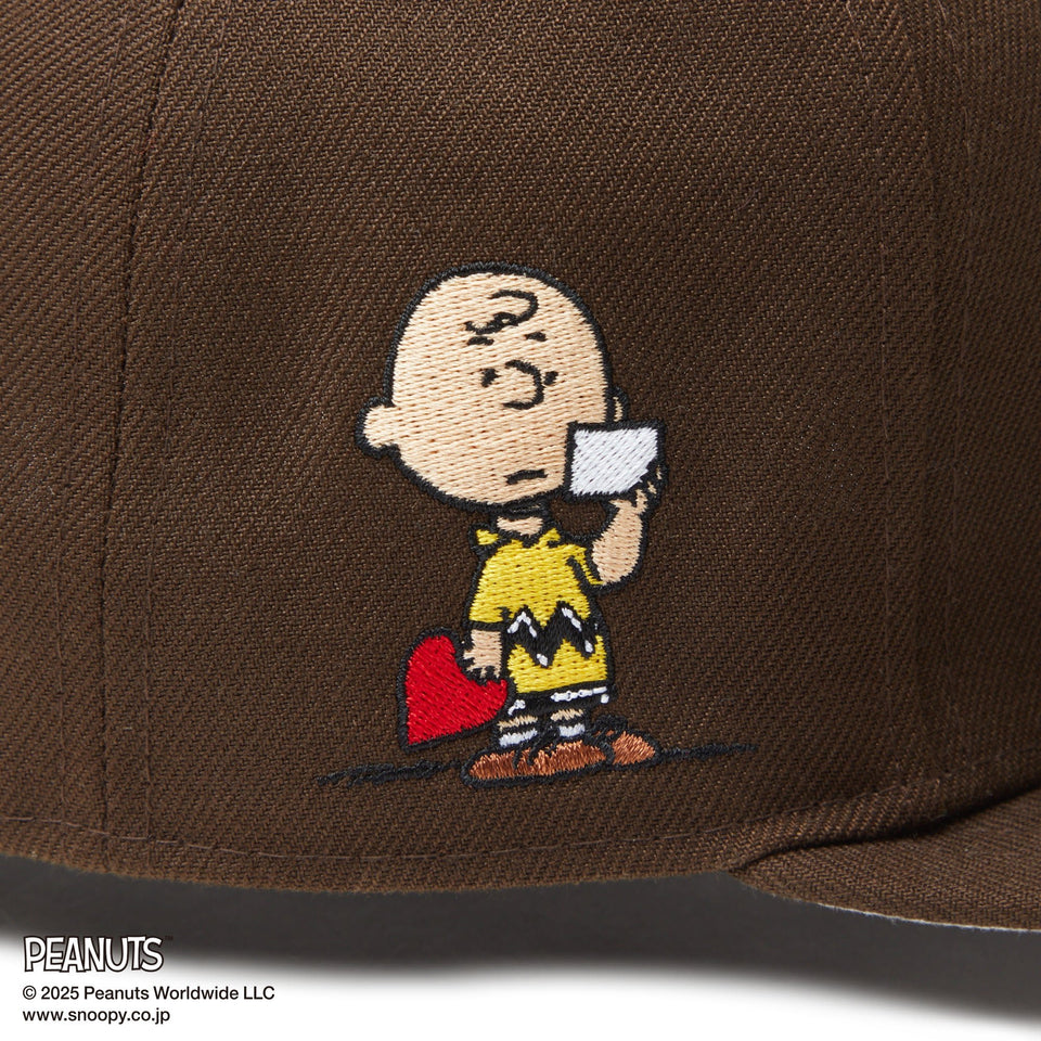 59FIFTY PEANUTS ピーナッツ スヌーピー ウッドストック ピンズ ウォルナット - 14344558 - 700 | NEW ERA ニューエラ公式オンラインストア