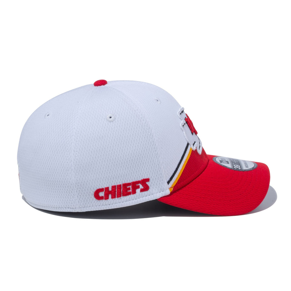 39THIRTY NFL SIDE LINE 2023 カンザスシティ・チーフス ホワイト × レッド グレーアンダーバイザー - 13717106-SM | NEW ERA ニューエラ公式オンラインストア