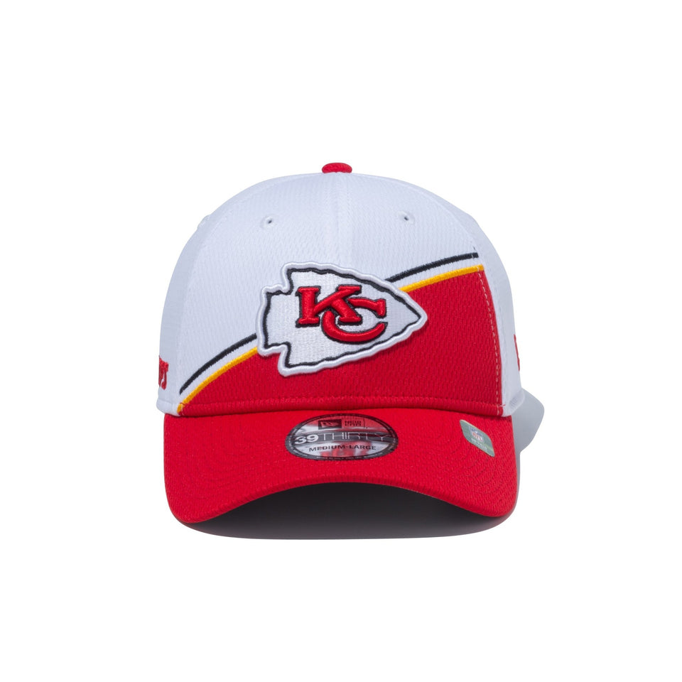 39THIRTY NFL SIDE LINE 2023 カンザスシティ・チーフス ホワイト × レッド グレーアンダーバイザー - 13717106-SM | NEW ERA ニューエラ公式オンラインストア