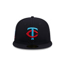 59FIFTY オーセンティック 2023 MLB Father's Day ミネソタ・ツインズ ネイビー ライトブルーアンダーバイザー - 13534649-700 | NEW ERA ニューエラ公式オンラインストア