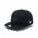 59FIFTY Metal Flag Logo ブラック × ブラック ゴールドフラッグ - 13807633-700 | NEW ERA ニューエラ公式オンラインストア