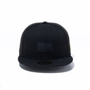 59FIFTY Metal Flag Logo ブラック × ブラック ゴールドフラッグ - 13807633-700 | NEW ERA ニューエラ公式オンラインストア