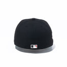 59FIFTY Metallic Logo シンシナティ・レッズ ブラック ケリーグリーンアンダーバイザー - 13534745-700 | NEW ERA ニューエラ公式オンラインストア