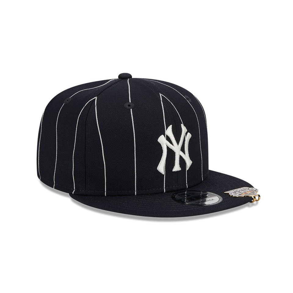 9FIFTY MLB Pinstripe Visor Clip ニューヨーク・ヤンキース ネイビー ケリーアンダーバイザー - 13743477-OSFM | NEW ERA ニューエラ公式オンラインストア