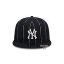 9FIFTY MLB Pinstripe Visor Clip ニューヨーク・ヤンキース ネイビー ケリーアンダーバイザー - 13743477-OSFM | NEW ERA ニューエラ公式オンラインストア