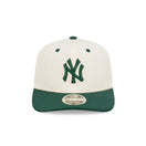 9FIFTY Original Fit Chrome & Green Visor ニューヨーク・ヤンキース クロームホワイト × ダークグリーン - 13366403-SM | NEW ERA ニューエラ公式オンラインストア