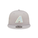 9FIFTY Pastel Patch アリゾナ・ダイヤモンドバックス グレー ライトブルーアンダーバイザー - 13699584-SM | NEW ERA ニューエラ公式オンラインストア