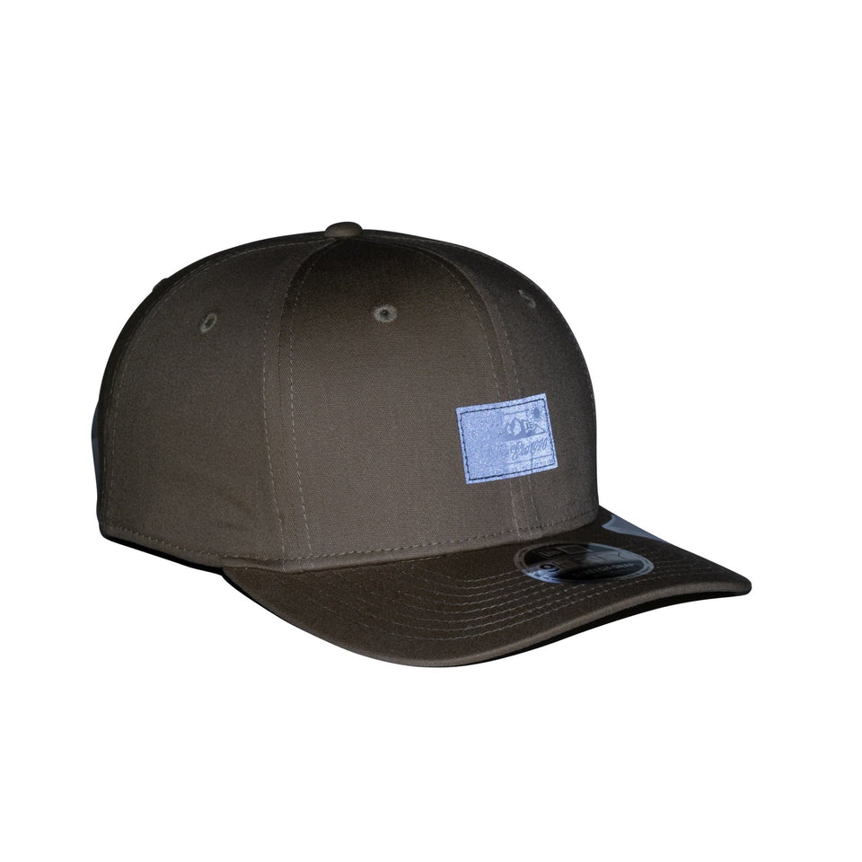 9FIFTY ストレッチスナップ Stretch Cotton Mountain Range Label リフレクターパッチ カーキ【ニューエラアウトドア】 - 13516231-SM | NEW ERA ニューエラ公式オンラインストア