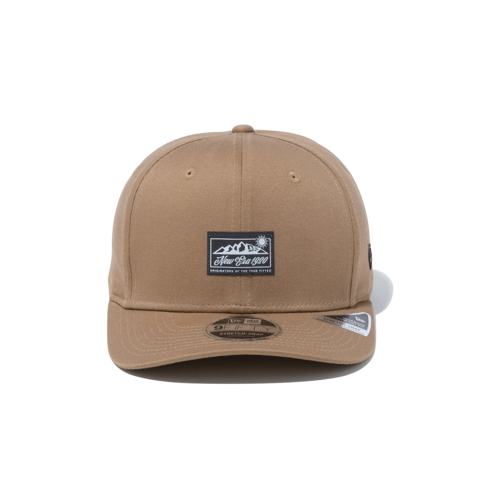 9FIFTY ストレッチスナップ Stretch Cotton Mountain Range Label リフレクターパッチ カーキ【ニューエラアウトドア】 - 13516231-SM | NEW ERA ニューエラ公式オンラインストア