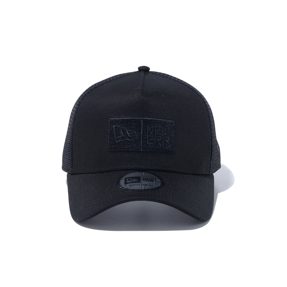 9FORTY A-Frame トラッカー Box Logo ボックスロゴ Trucker ブラック × ブラック - 13750977-OSFM | NEW ERA ニューエラ公式オンラインストア