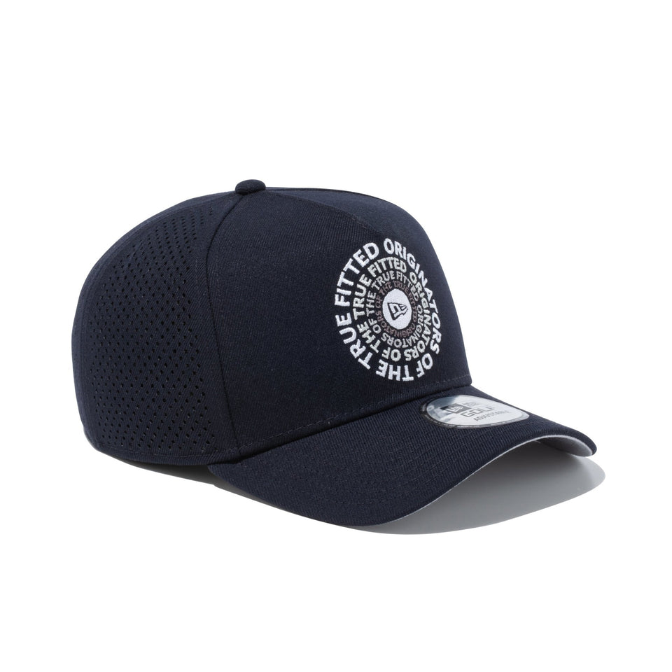 【ゴルフ】 9FORTY A-Frame Laser Perforated サークルロゴ ネイビー × スノーホワイト/グレートーン - 13517970-OSFM | NEW ERA ニューエラ公式オンラインストア