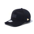 9FORTY A-Frame Metal Flag Logo メタルフラッグロゴ ブラック ゴールドメタルピン - 13750644-OSFM | NEW ERA ニューエラ公式オンラインストア