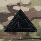 9THIRTY CORDURA MULTICAM Mountain Initial Logo ベルクロワッペン【ニューエラアウトドア】 - 13516284-OSFM | NEW ERA ニューエラ公式オンラインストア