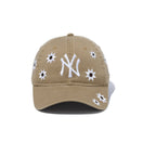 9TWENTY MLB Flower Embroidery ニューヨーク・ヤンキース ブリティッシュカーキ - 13751075-OSFM | NEW ERA ニューエラ公式オンラインストア