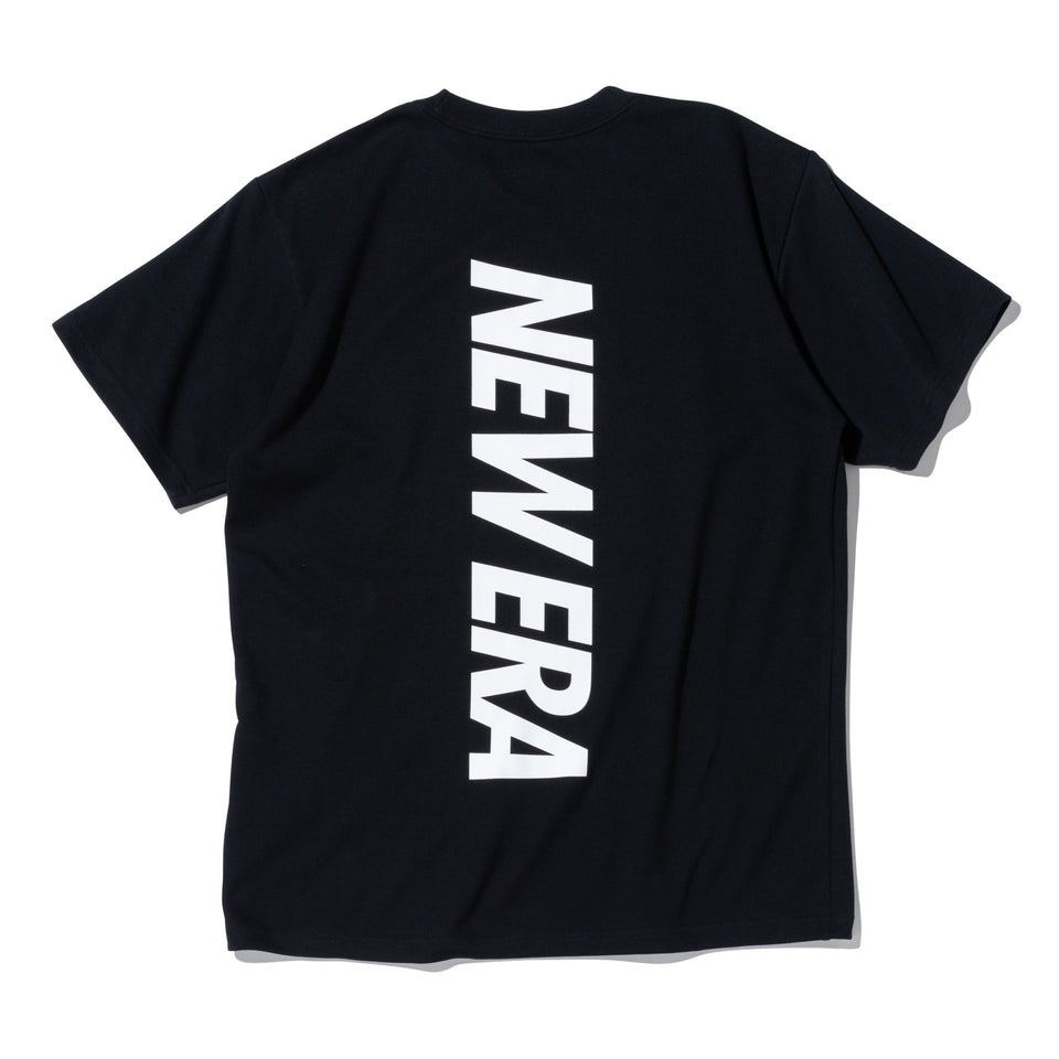 半袖 パフォーマンス Tシャツ バーチカルロゴ ブラック レギュラーフィット - 13773397-S | NEW ERA ニューエラ公式オンラインストア