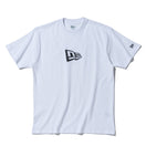 半袖 コットン Tシャツ Flag Logo Mid フラッグロゴ ホワイト × ブラック レギュラーフィット - 13534574-S | NEW ERA ニューエラ公式オンラインストア