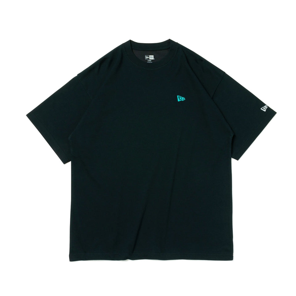 半袖 オーバーサイズド パフォーマンス Tシャツ Overlap Logo ブラック/ティント【Performance Apparel】 - 13516847-S | NEW ERA ニューエラ公式オンラインストア