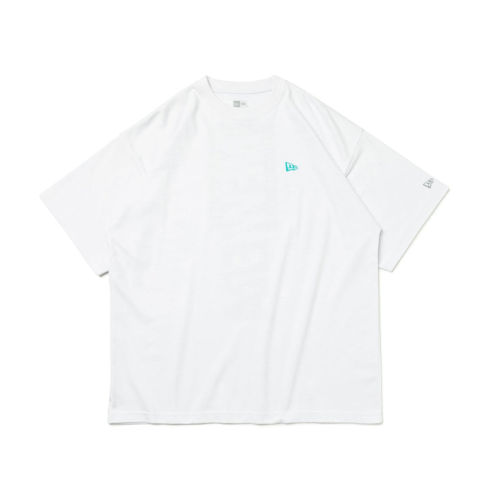 半袖 オーバーサイズド パフォーマンス Tシャツ Rear Vertical Logo バーチカルロゴ ホワイト/ティント【Performance Apparel】 - 13516844-S | NEW ERA ニューエラ公式オンラインストア