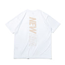 半袖 テック Tシャツ Rear Vertical Logo ホワイト【 Performance Apparel 】 - 13755355-S | NEW ERA ニューエラ公式オンラインストア