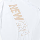 半袖 テック Tシャツ Rear Vertical Logo ホワイト【 Performance Apparel 】 - 13755355-S | NEW ERA ニューエラ公式オンラインストア