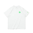 半袖 コットン Tシャツ Visor Sticker Mini バイザーステッカー ホワイト/グリーン レギュラーフィット - 13516736-S | NEW ERA ニューエラ公式オンラインストア