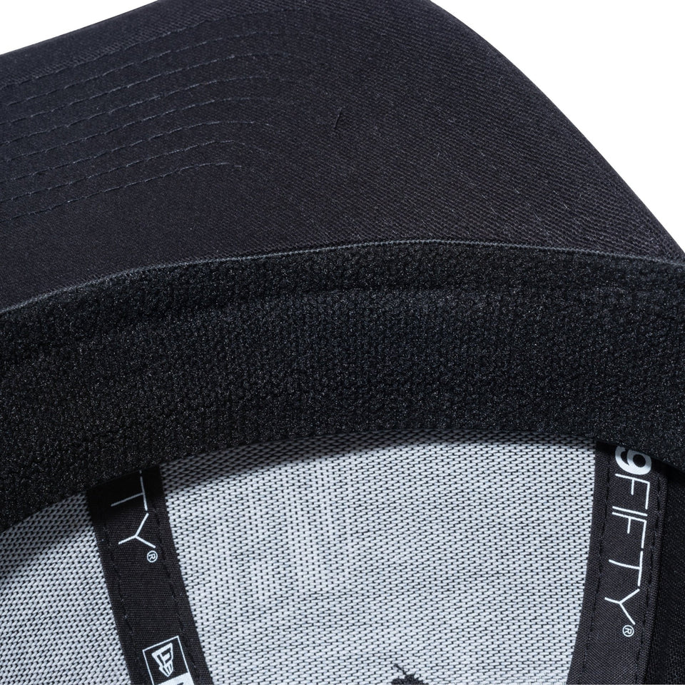 Youth 9FIFTY ストレッチスナップ カレッジロゴ ブラック × スノーホワイト/ブラック - 13517614-YTH | NEW ERA ニューエラ公式オンラインストア