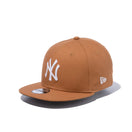 Youth 9FIFTY Duck Canvas ダックキャンバス ニューヨーク・ヤンキース ライトブロンズ - 13327492-YTH | NEW ERA ニューエラ公式オンラインストア